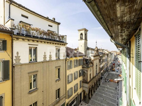 appartamento in vendita a Bergamo in zona Bergamo Centro