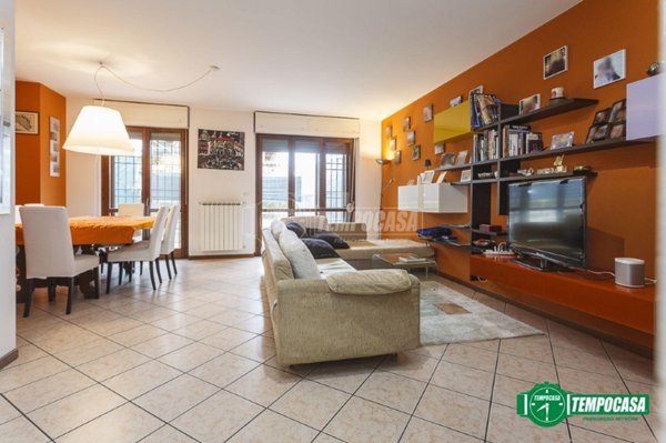 casa indipendente in vendita a Bergamo in zona Borgo Pignolo