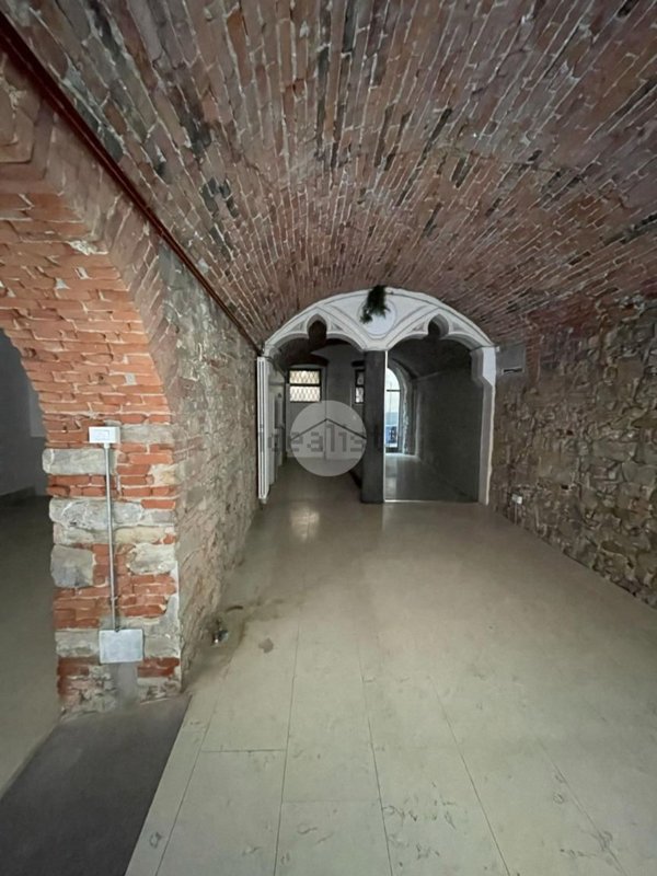 negozio in vendita a Bergamo in zona Borgo Pignolo