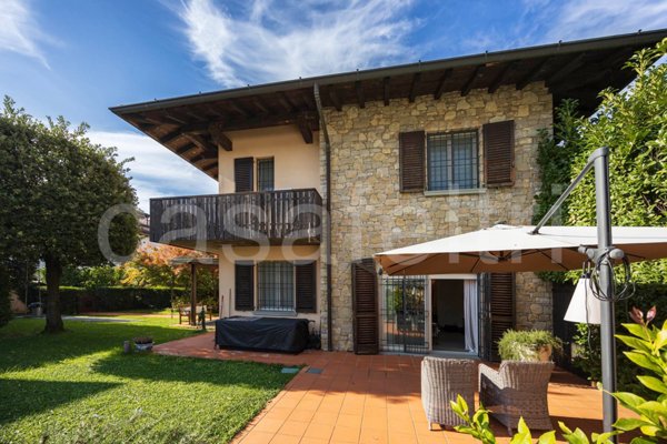 casa indipendente in vendita a Bergamo in zona Longuelo
