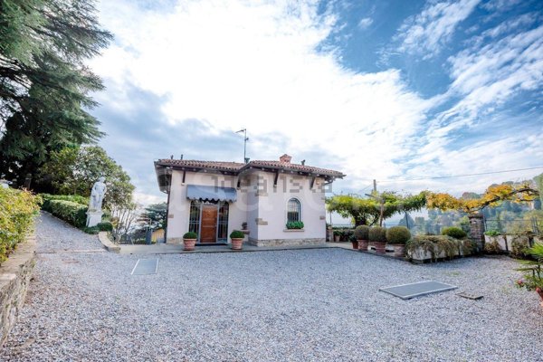 casa indipendente in vendita a Bergamo