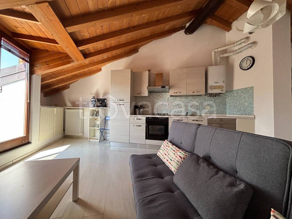 appartamento in vendita a Bergamo in zona Città Alta