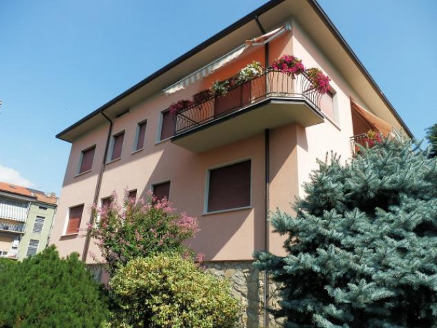casa indipendente in vendita a Bergamo in zona Borgo Palazzo