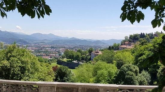 appartamento in vendita a Bergamo in zona Città Alta