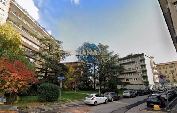 appartamento in vendita a Bergamo in zona Borgo Palazzo