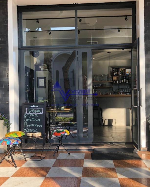 negozio in vendita a Bergamo in zona Bergamo Centro