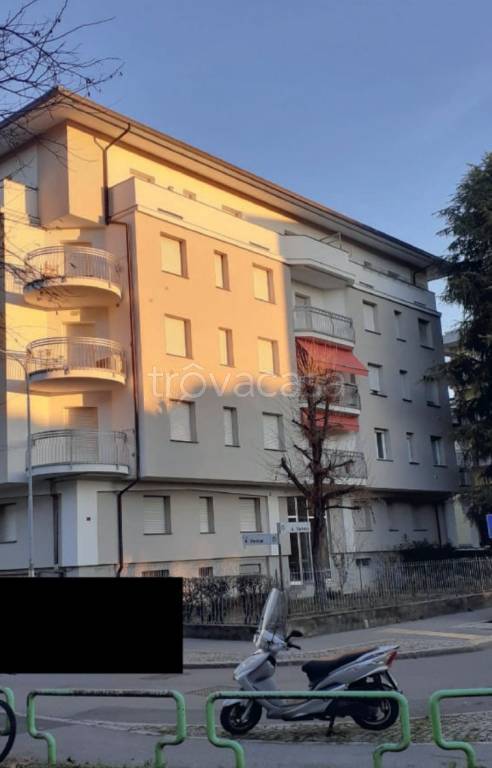 appartamento in vendita a Bergamo in zona Celadina