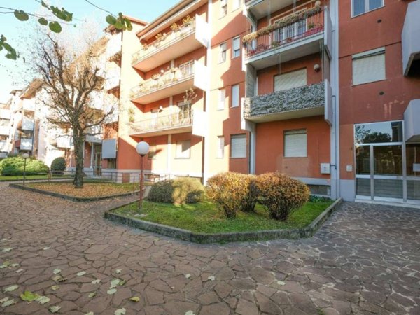 appartamento in vendita a Bergamo in zona Colognola