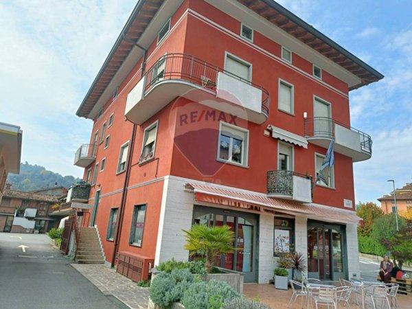 negozio in vendita a Bergamo in zona Conca Fiorita