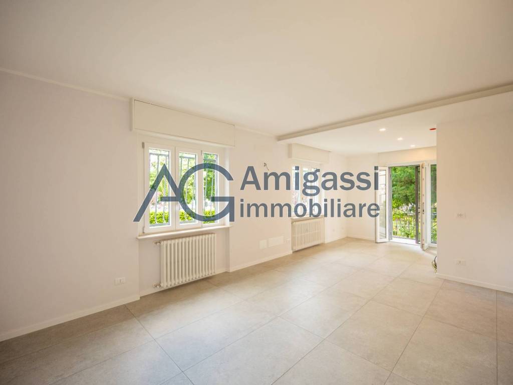 appartamento in vendita a Bergamo in zona Valtesse/Valverde