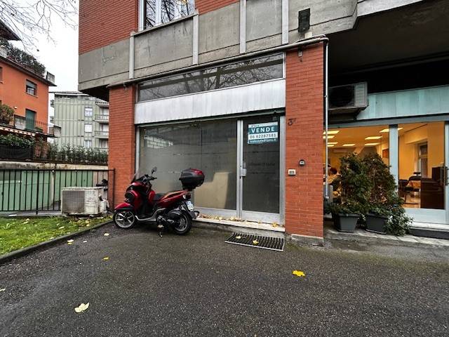 ufficio in vendita a Bergamo in zona Valtesse/Valverde