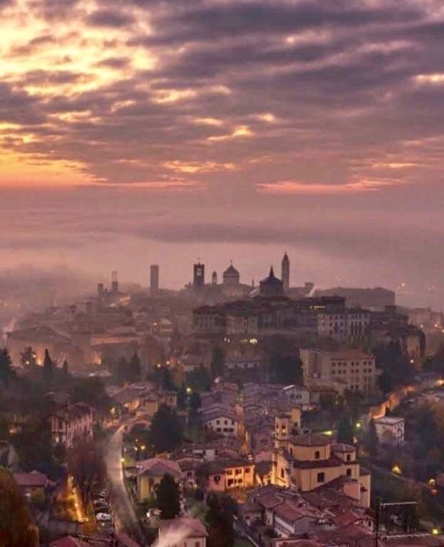appartamento in vendita a Bergamo in zona Città Alta