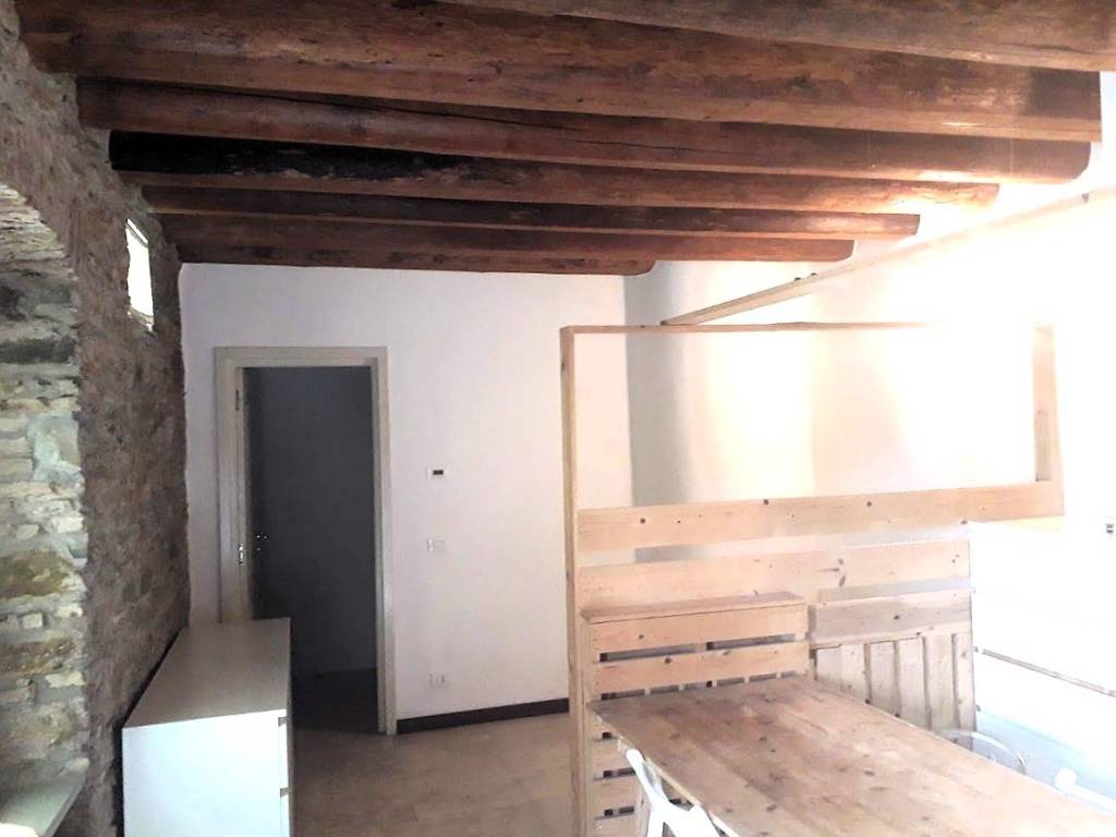 appartamento in vendita a Bergamo in zona Monterosso