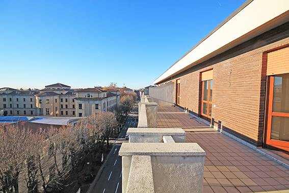 appartamento in vendita a Bergamo in zona Bergamo Centro