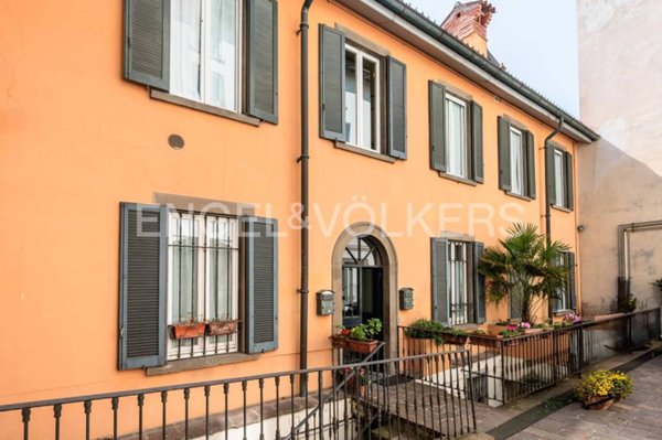 appartamento in vendita a Bergamo in zona Città Alta