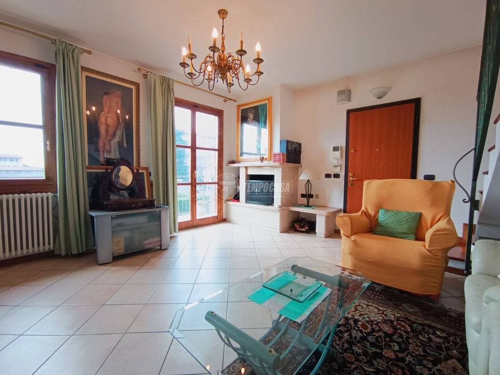 appartamento in vendita a Bergamo in zona Conca Fiorita