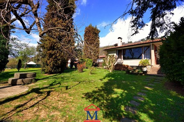 casa indipendente in vendita a Bergamo in zona Conca Fiorita