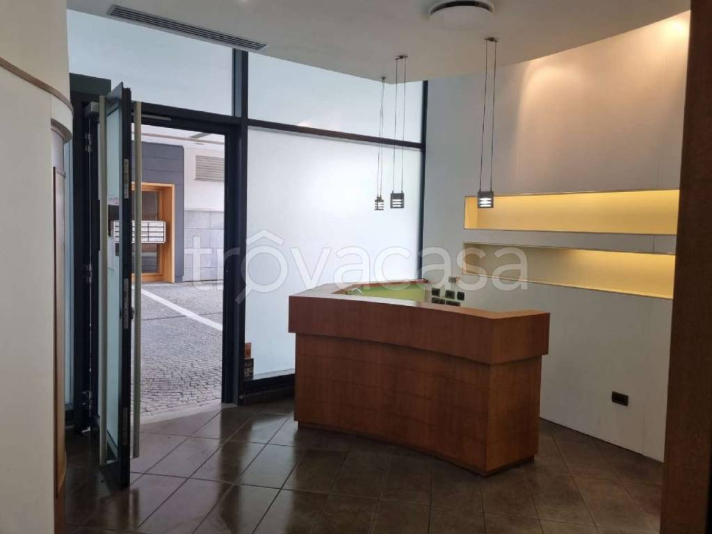 negozio in vendita a Bergamo in zona Città Alta