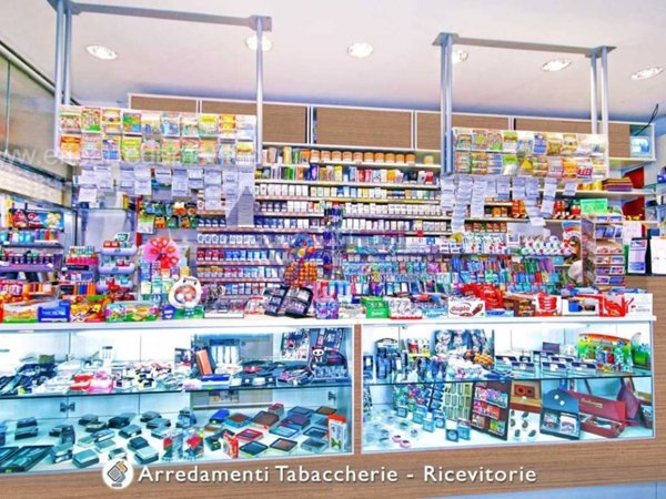 negozio in vendita a Bergamo in zona Bergamo Centro
