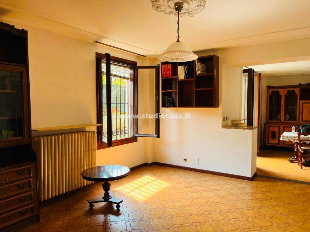 appartamento in vendita a Bergamo in zona Borgo Palazzo