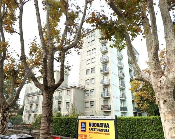 appartamento in vendita a Bergamo in zona Conca Fiorita