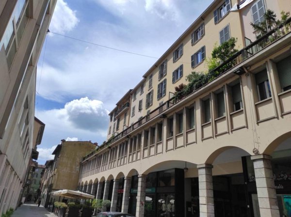 appartamento in vendita a Bergamo in zona Borgo Pignolo