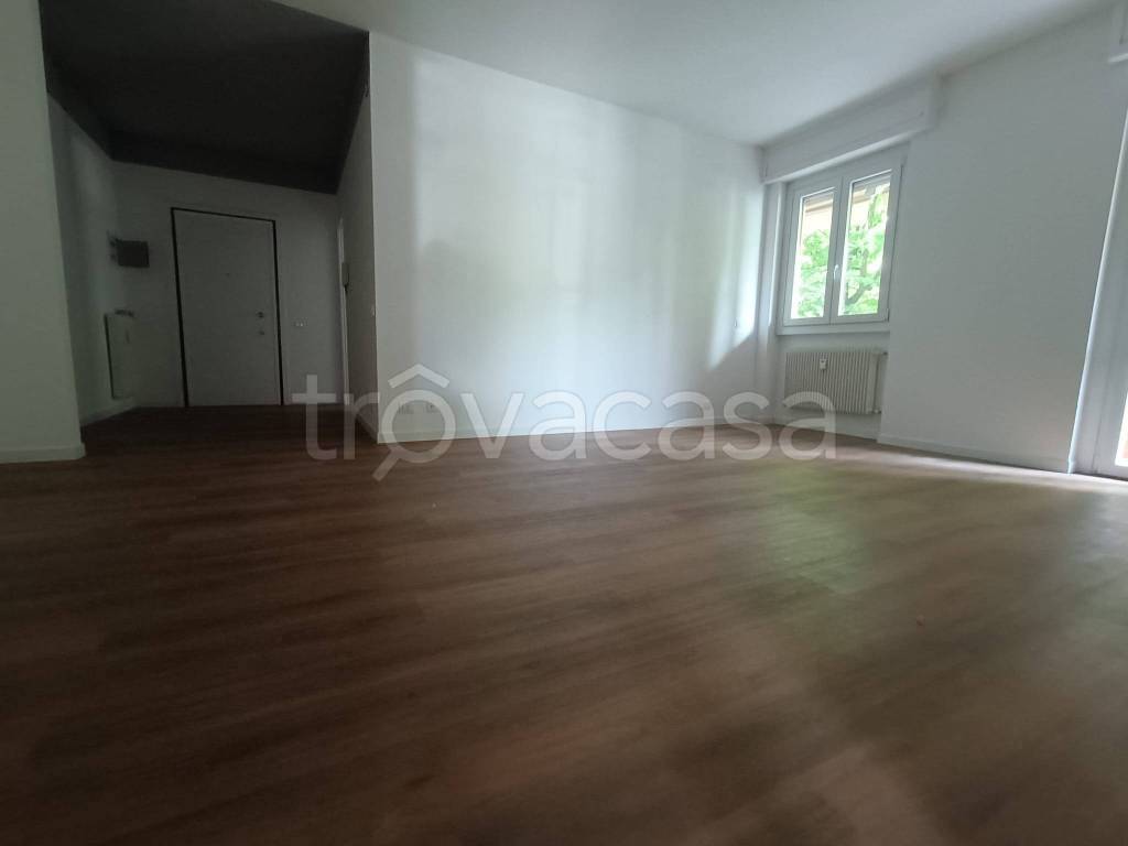 appartamento in vendita a Bergamo in zona Loreto