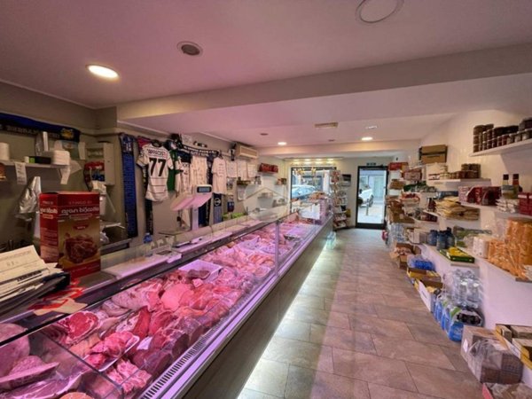 negozio in vendita a Bergamo in zona Borgo Palazzo