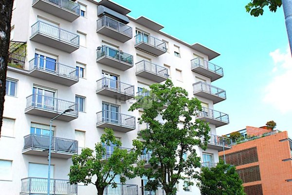 appartamento in vendita a Bergamo in zona Borgo Santa Caterina