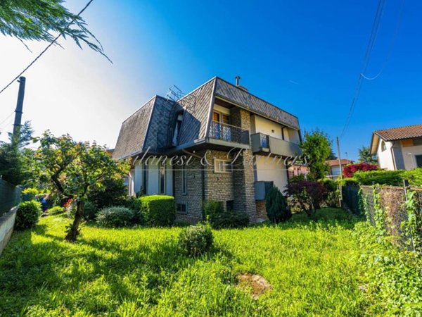 casa indipendente in vendita a Bergamo in zona Valtesse/Valverde
