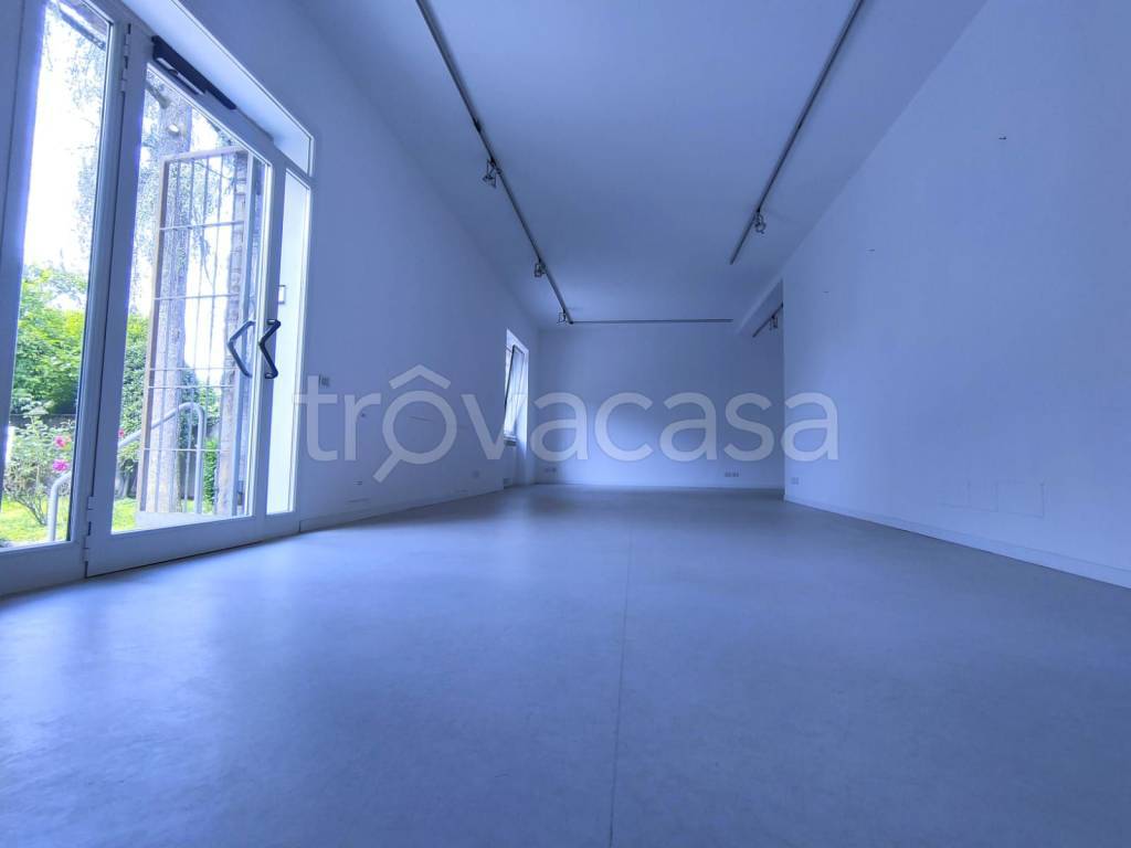appartamento in vendita a Bergamo in zona Borgo Palazzo