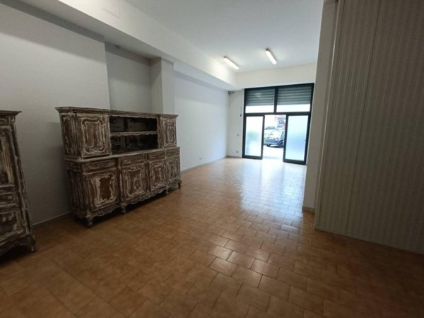 negozio in vendita a Bergamo in zona Borgo Pignolo
