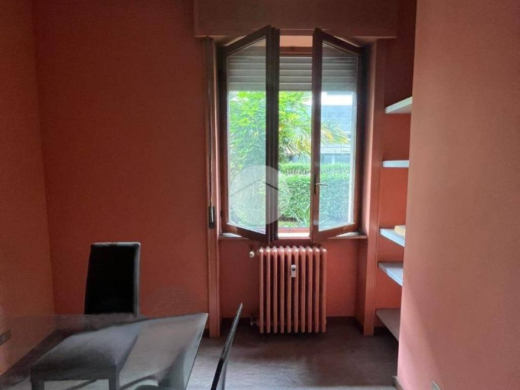 ufficio in vendita a Bergamo in zona Borgo Palazzo