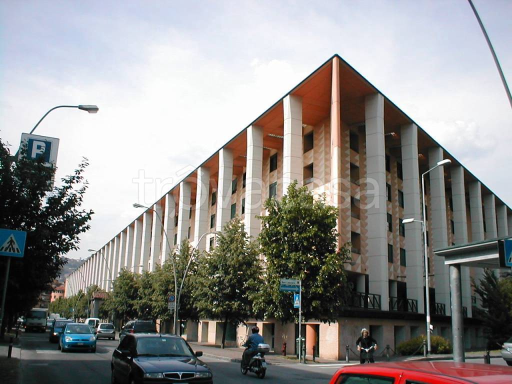 appartamento in vendita a Bergamo in zona Bergamo Centro