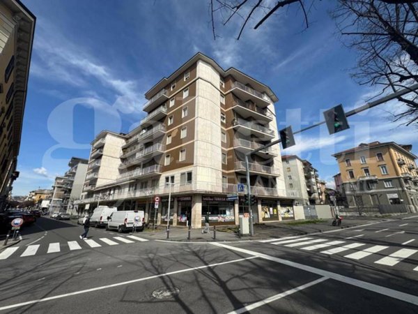 intera palazzina in vendita a Bergamo in zona Borgo Palazzo