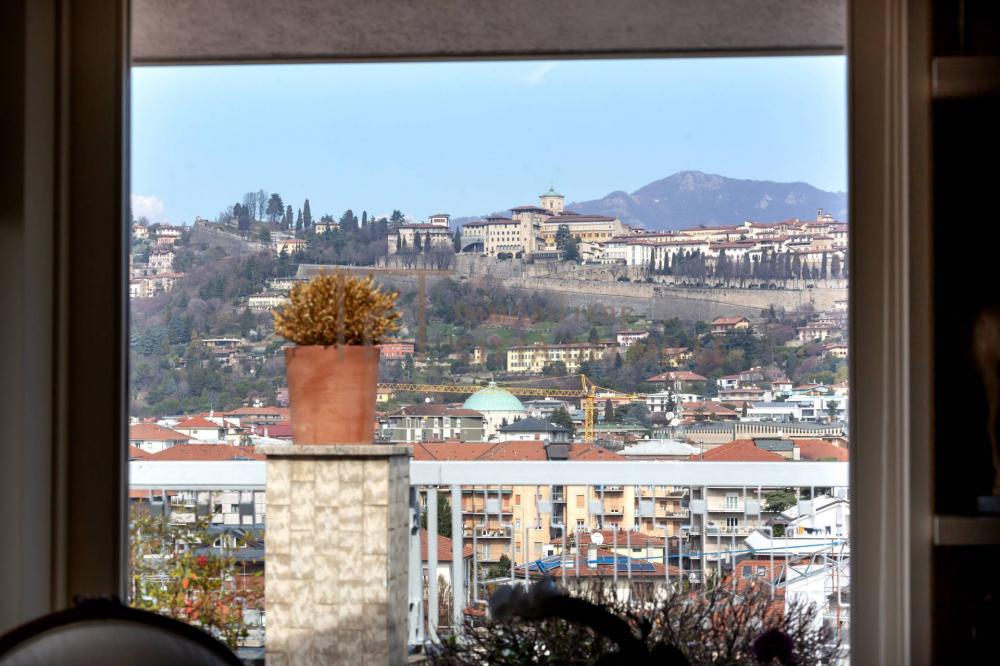 appartamento in vendita a Bergamo in zona Città Alta