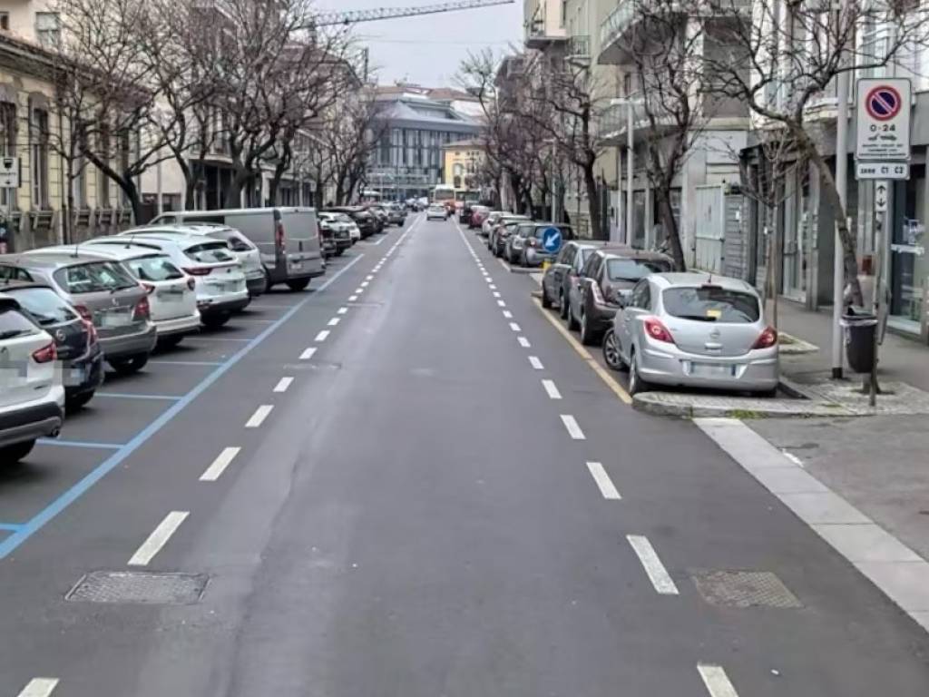 negozio in vendita a Bergamo in zona Borgo Palazzo