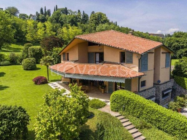 casa indipendente in vendita a Bergamo in zona Loreto