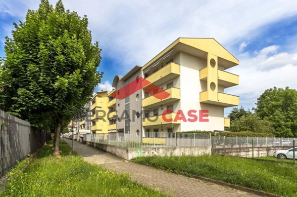 appartamento in vendita a Bergamo in zona Canovine