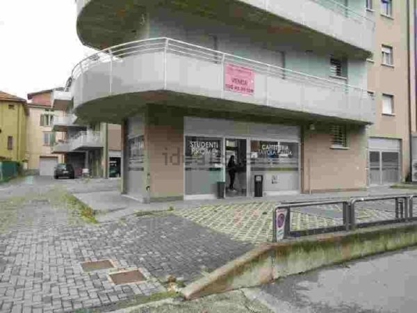negozio in vendita a Bergamo in zona Bergamo Centro
