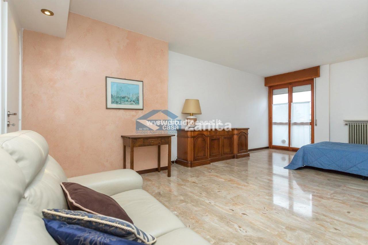 appartamento in vendita a Bergamo in zona Borgo Pignolo