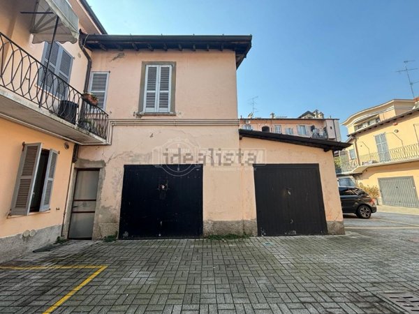 locale di sgombero in vendita a Bergamo in zona Conca Fiorita