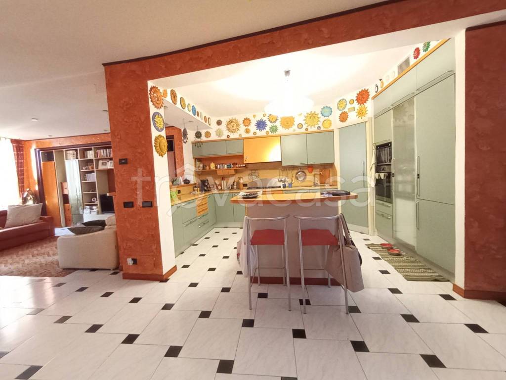 appartamento in vendita a Bergamo in zona Borgo Pignolo
