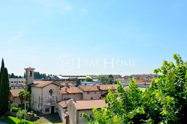 appartamento in vendita a Bergamo in zona Borgo Santa Caterina