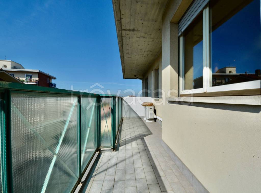 appartamento in vendita a Bergamo in zona Canovine