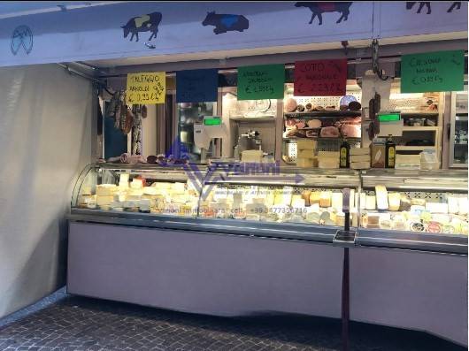 negozio in vendita a Bergamo in zona Borgo Palazzo