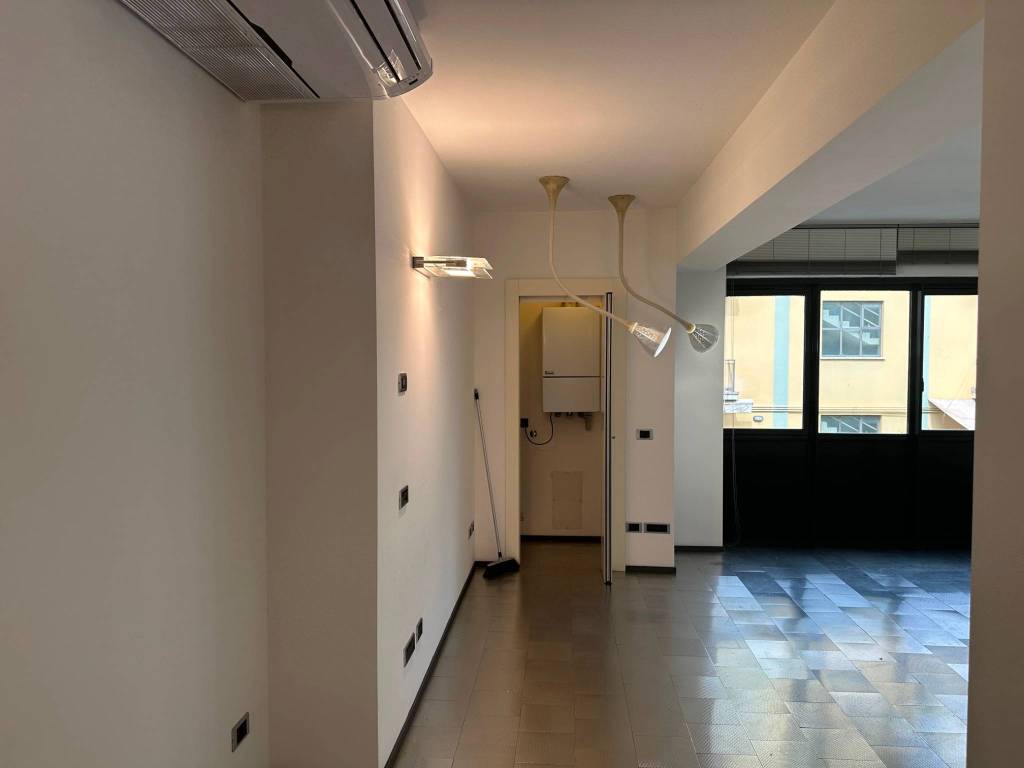 ufficio in vendita a Bergamo in zona Borgo Palazzo