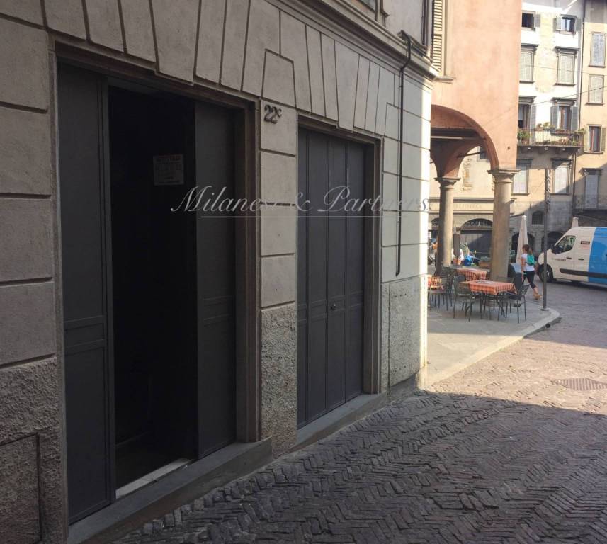 negozio in vendita a Bergamo in zona Città Alta