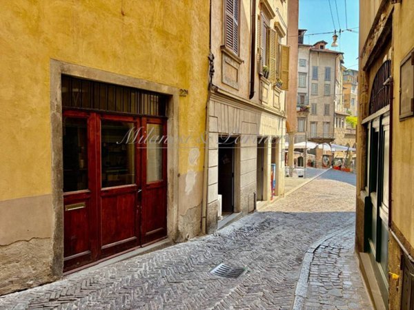 negozio in vendita a Bergamo in zona Città Alta