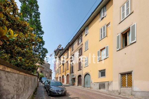 appartamento in vendita a Bergamo in zona Città Alta